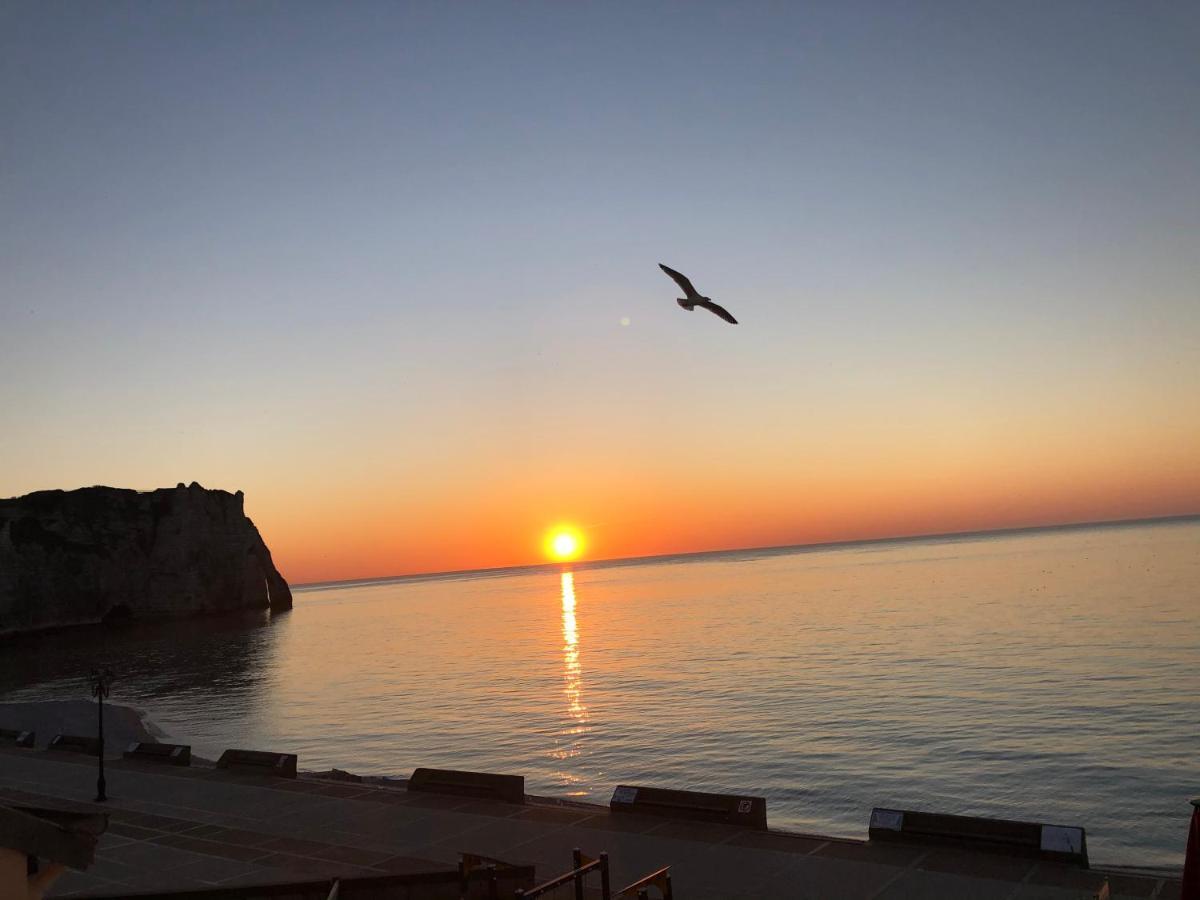 Le Noroit Vue Sur Mer Apartment Etretat Exterior photo