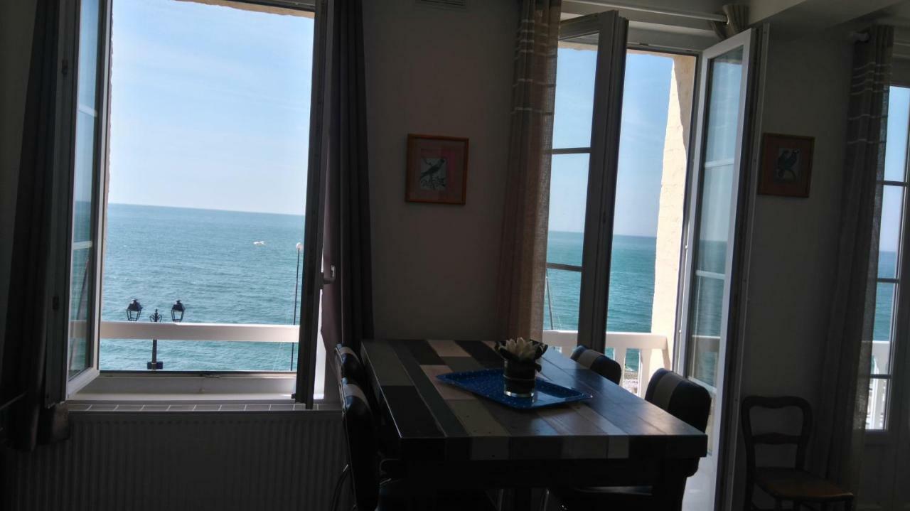 Le Noroit Vue Sur Mer Apartment Etretat Exterior photo