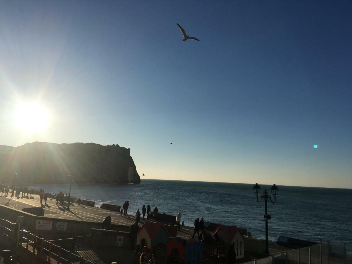 Le Noroit Vue Sur Mer Apartment Etretat Exterior photo